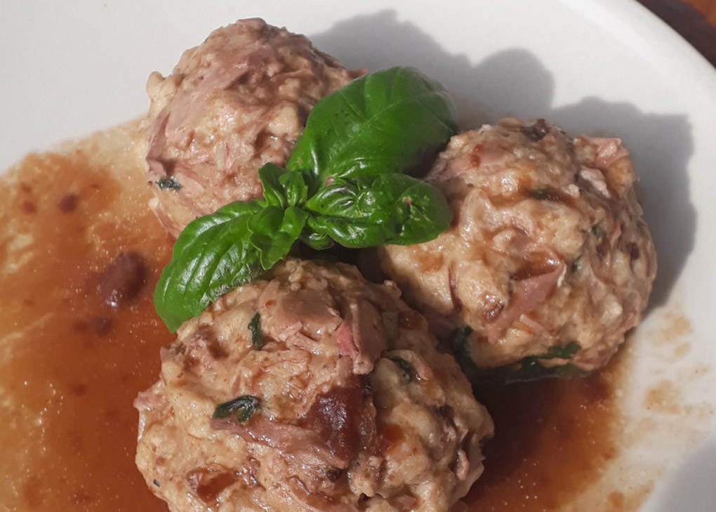 Albóndigas veganas de Bio Jackfruit con pan